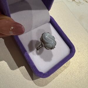 Botswana stone on 925 silver setting

Adjustable